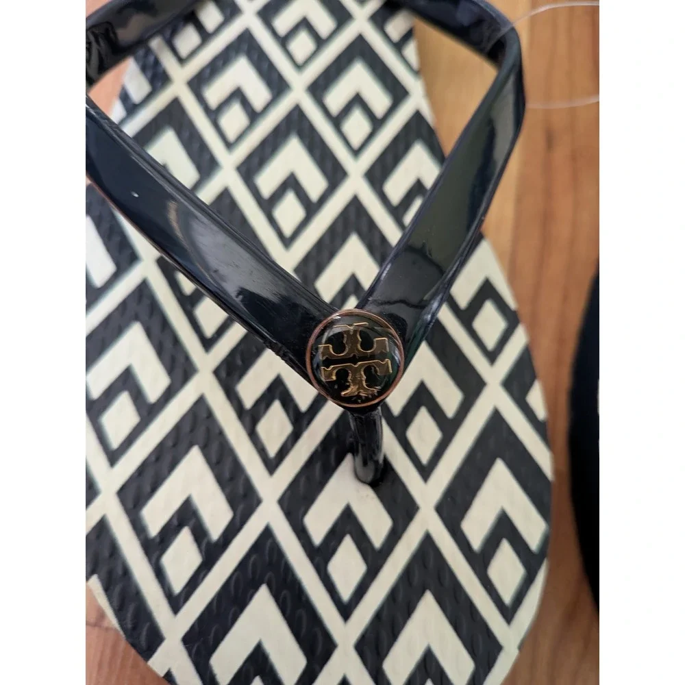Tory Burch Flip Flops Women 7.5-8 Designer Preppy Resortwear Luxury Logo Sandal